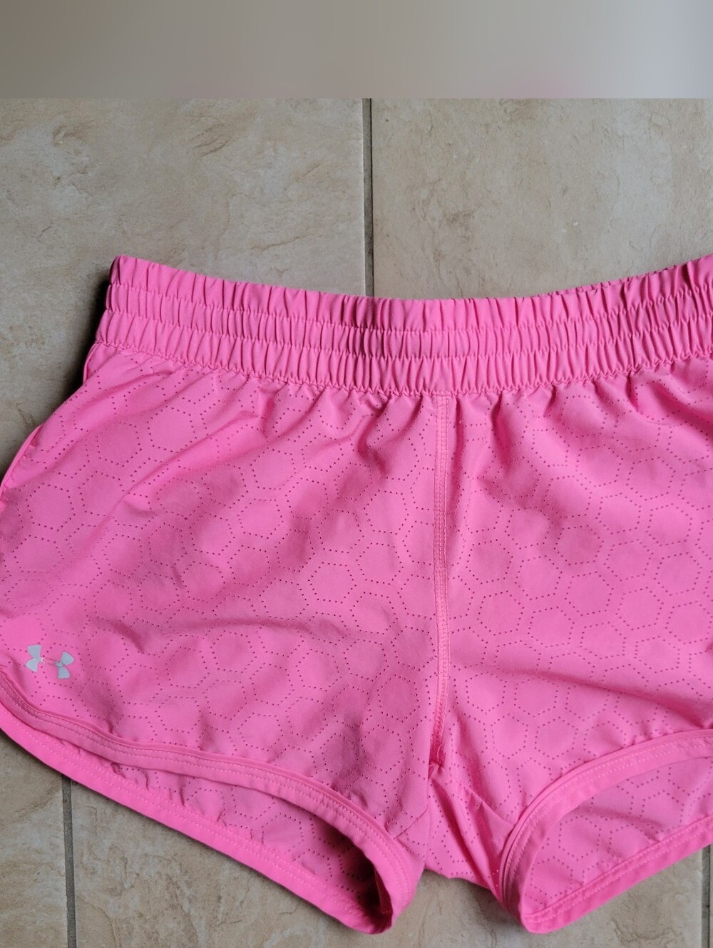 Under Armour Pink Women's Athletic Shorts-XS
